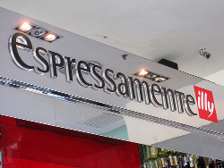espressamente illy insegna